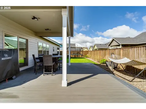 1082 Kaylee Avenue Junction City OR 97448