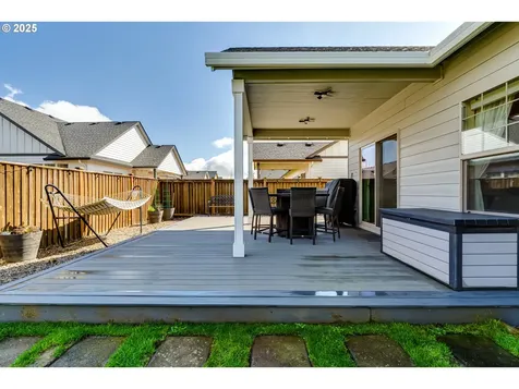 1082 Kaylee Avenue Junction City OR 97448