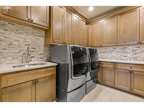 13710 Knaus Road Lake Oswego OR 97034