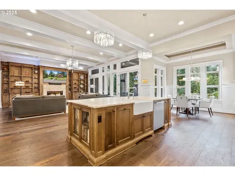 13710 Knaus Road Lake Oswego OR 97034