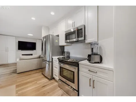 1121 SW 208th Place Beaverton OR 97003