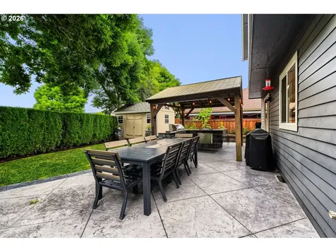 1121 SW 208th Place Beaverton OR 97003