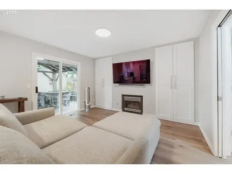 1121 SW 208th Place Beaverton OR 97003