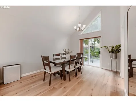 1121 SW 208th Place Beaverton OR 97003