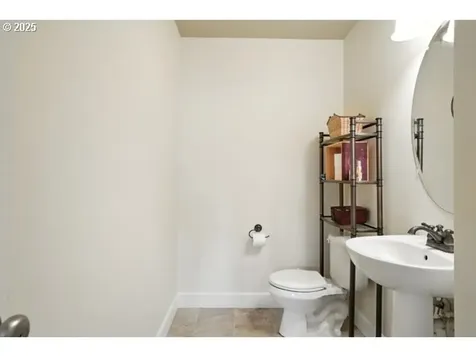 136 NE 76th Street Vancouver WA 98665