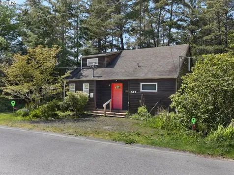 511 1st Street Manzanita OR 97130