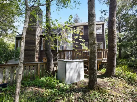 511 1st Street Manzanita OR 97130
