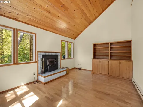 511 1st Street Manzanita OR 97130