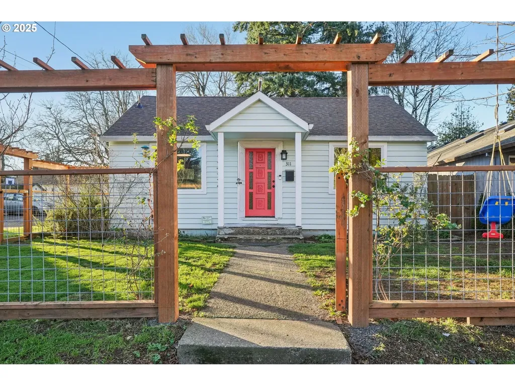 311 NE 92nd Place Portland OR 97220