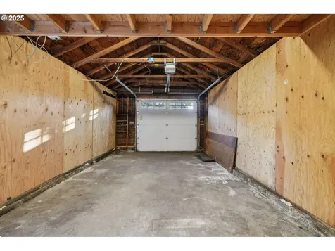 311 NE 92nd Place Portland OR 97220