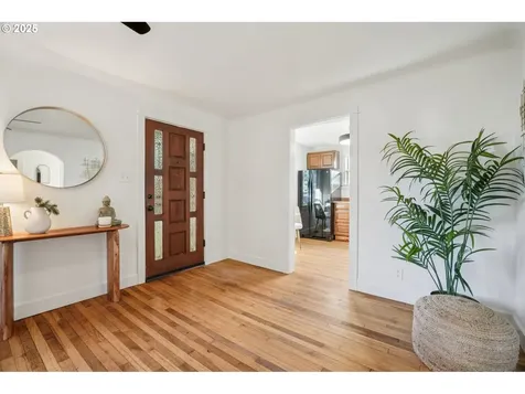 311 NE 92nd Place Portland OR 97220