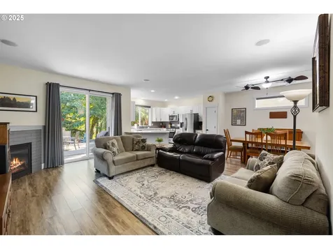 1082 57th Street Washougal WA 98671