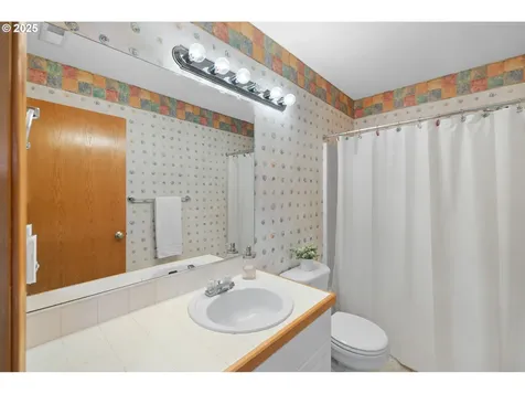 1082 57th Street Washougal WA 98671