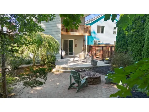 1082 57th Street Washougal WA 98671