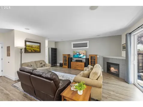 1082 57th Street Washougal WA 98671