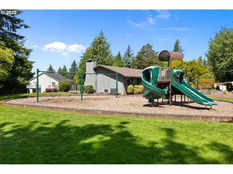 1082 57th Street Washougal WA 98671