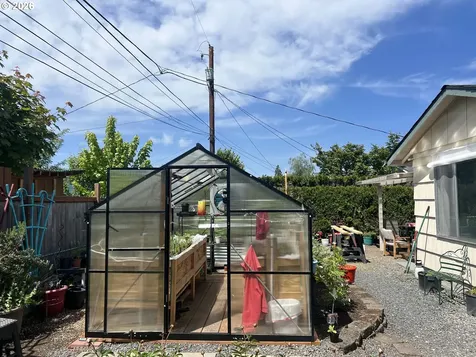 1215 Stanfield Road Woodburn OR 97071