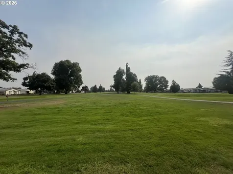 1215 Stanfield Road Woodburn OR 97071