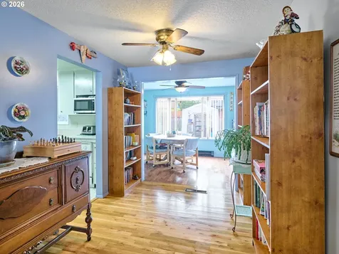 1215 Stanfield Road Woodburn OR 97071