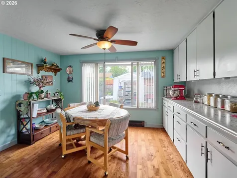 1215 Stanfield Road Woodburn OR 97071