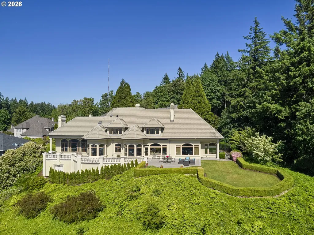 1205 SW Fairfax Place Portland OR 97225