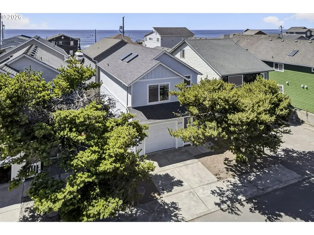 929 NW Spring Street Newport OR 97365