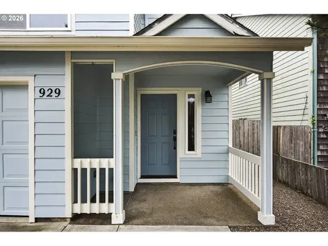 929 NW Spring Street Newport OR 97365