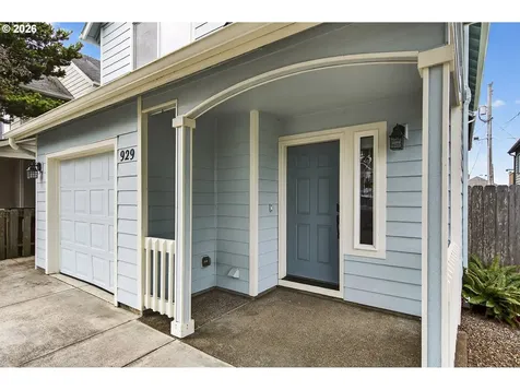 929 NW Spring Street Newport OR 97365