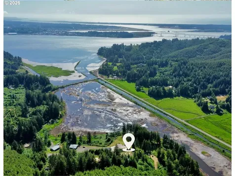 94475 Golf Course Lane North Bend OR 97459