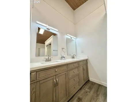 94475 Golf Course Lane North Bend OR 97459