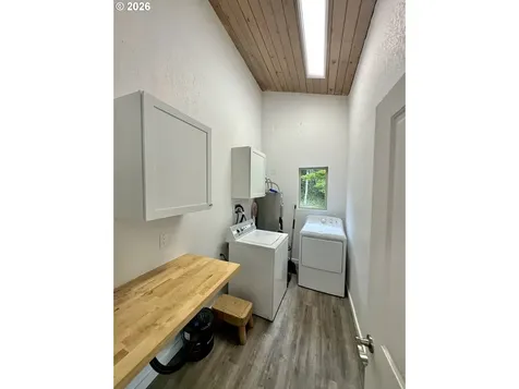 94475 Golf Course Lane North Bend OR 97459