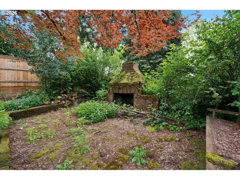 7812 SW Oak Street Portland OR 97223