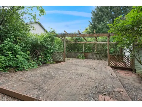 7812 SW Oak Street Portland OR 97223