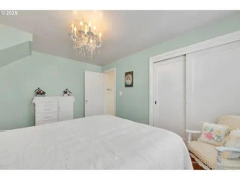 2736/2740 Coburg Road Eugene OR 97408