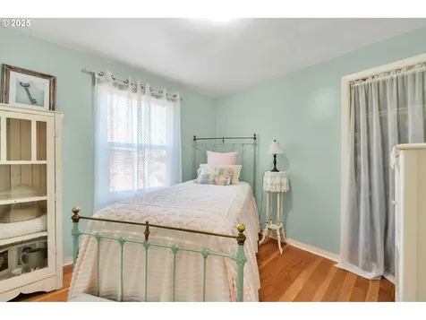 2736/2740 Coburg Road Eugene OR 97408