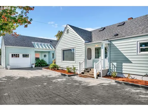 2736/2740 Coburg Road Eugene OR 97408