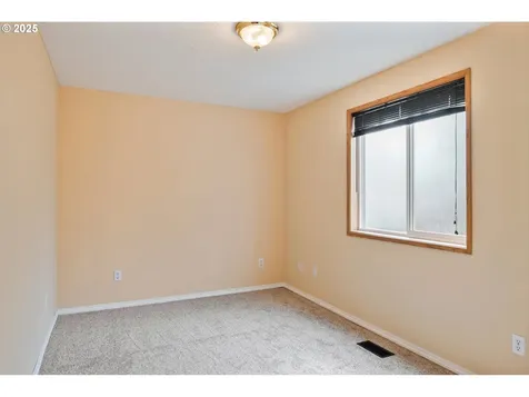 244 Sparks Drive Kelso WA 98626