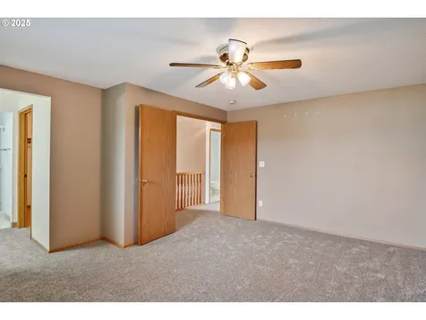 244 Sparks Drive Kelso WA 98626