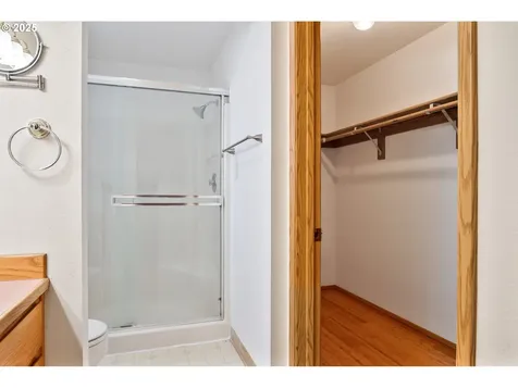 244 Sparks Drive Kelso WA 98626