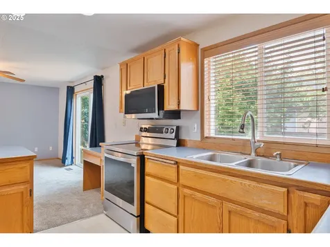 244 Sparks Drive Kelso WA 98626