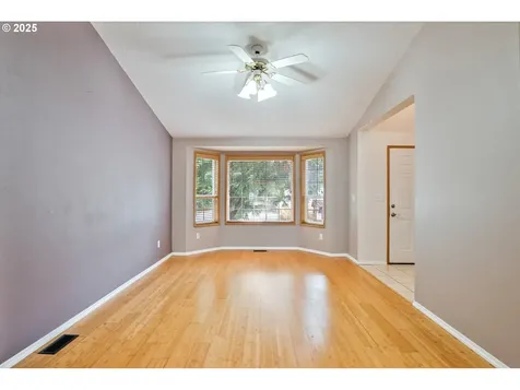 244 Sparks Drive Kelso WA 98626