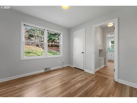 5411 SW Idaho Street Portland OR 97221