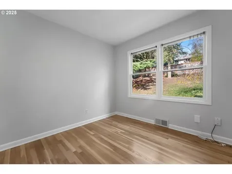 5411 SW Idaho Street Portland OR 97221