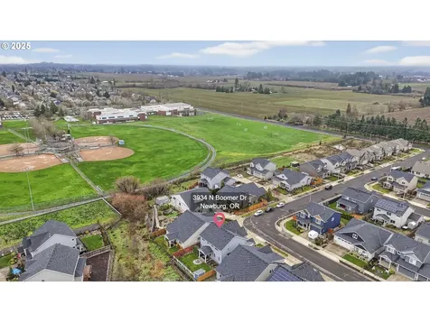3934 N Boomer Drive Newberg OR 97132