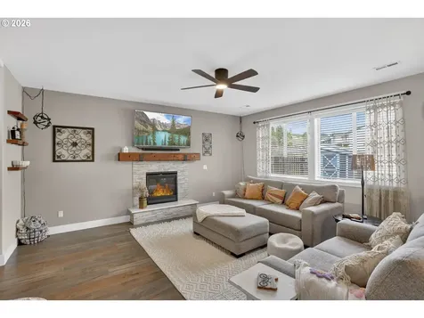3934 N Boomer Drive Newberg OR 97132
