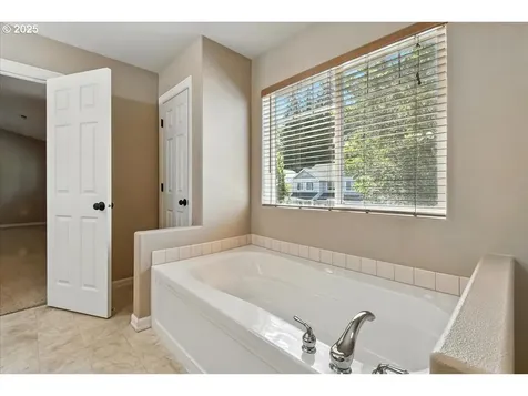 2304 NW 15th Street Battle Ground WA 98604
