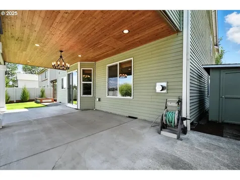2304 NW 15th Street Battle Ground WA 98604