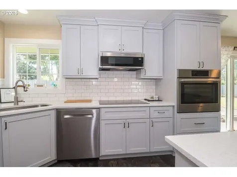 2036 SE 161st Court Portland OR 97233