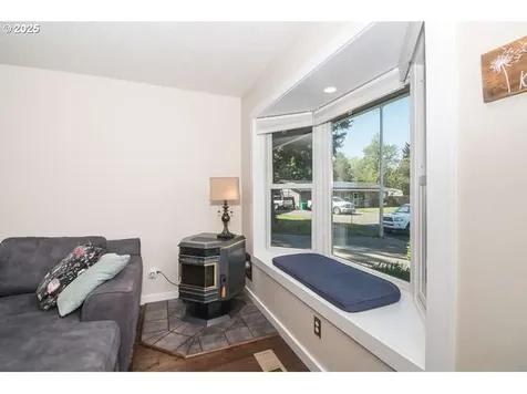 2036 SE 161st Court Portland OR 97233