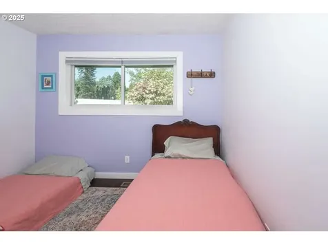 2036 SE 161st Court Portland OR 97233